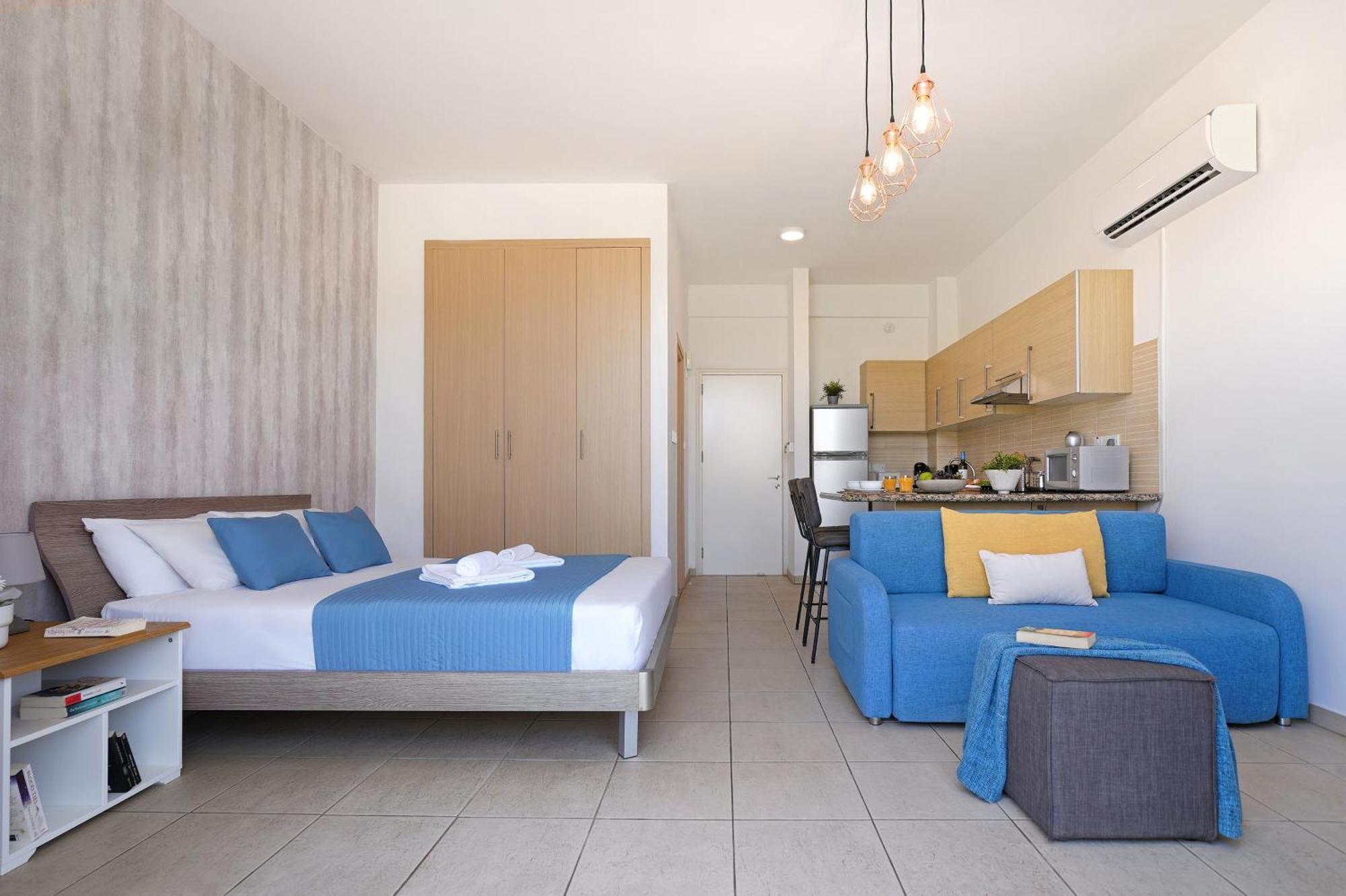 Meryl - Coralli Beachfront Apartment 普罗塔拉斯 外观 照片